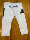 Shoyoroll Batch 38 RVCA • White • A1L • BARELY USED