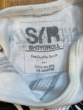 Shoyoroll x A&P Long-Sleeve Baby Onesie 3-6 Months • White • 3-6 M • GENTLY USED